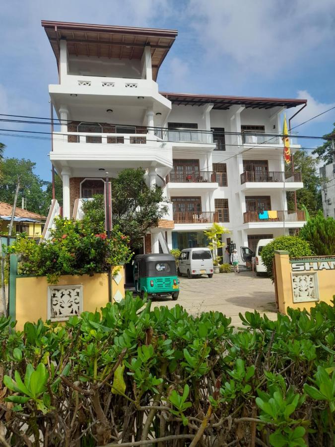 Shanika Beach Inn Тангалла Экстерьер фото