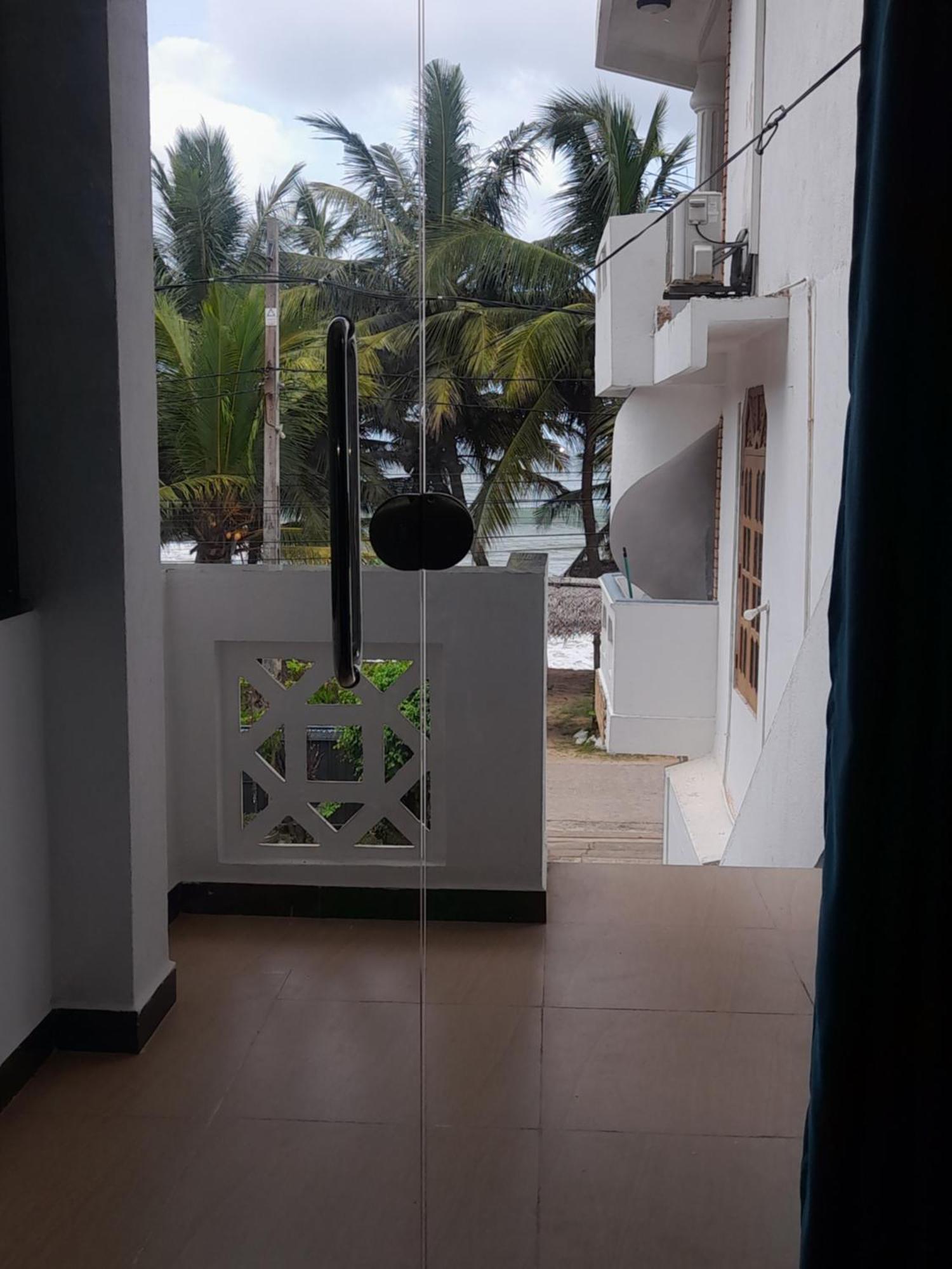Shanika Beach Inn Тангалла Экстерьер фото